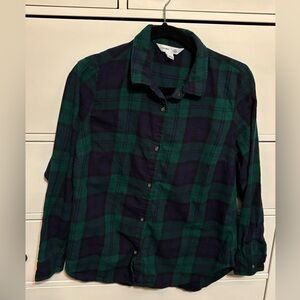 Old Navy woman’s green flannel shirt (L)